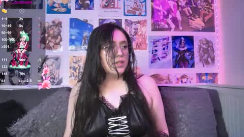 Snapshot of snowblack_ chatting on 2, 12, 2025 Snow and Bubble online show from 2, 12, 2025