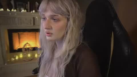 Snapshot of snowflakeskitty chatting on 5, 7, 2026 Ellie online show from 5, 7, 2026