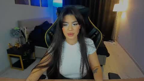 snowingwinter online show from 27, 9, 2025