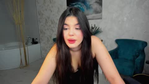 Snapshot of snowingwinter chatting on 13, 3, 2026 snowingwinter online show from 13, 3, 2026