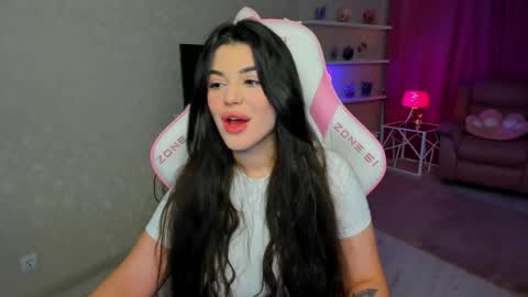 Snapshot of snowingwinter chatting on 16, 4, 2026 snowingwinter online show from 16, 4, 2026