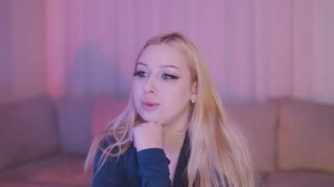 Snapshot of snowyphoenix chatting on 13, 1, 2026 Snowy Bubbles online show from 13, 1, 2026