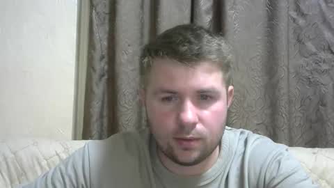 Snapshot of snowyqred chatting on 11, 9, 2025 Arthur online show from 11, 9, 2025