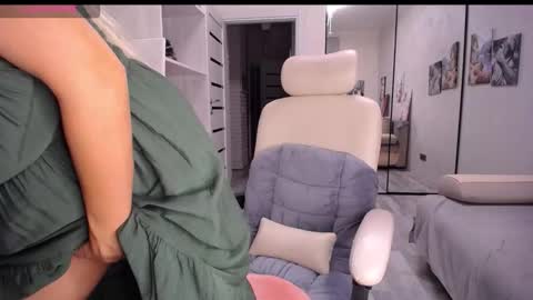 Monna online show from 22, 9, 2025