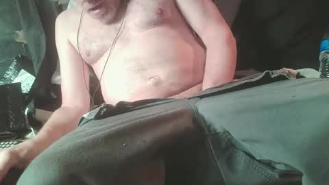 Snapshot of socaldaddy_1 chatting on 3, 11, 2025 socaldaddy_1 online show from 3, 11, 2025