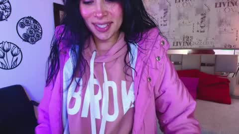 Snapshot of soffi_roberts chatting on 6, 4, 2026 sofiia online show from 6, 4, 2026