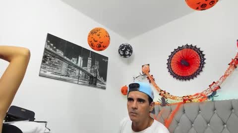 SOFI AND SANTY online show from 3, 11, 2025