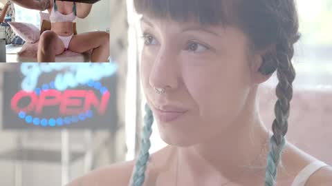 Snapshot of sofi_mora chatting on 9, 10, 2025 Sofi Mora online show from 9, 10, 2025