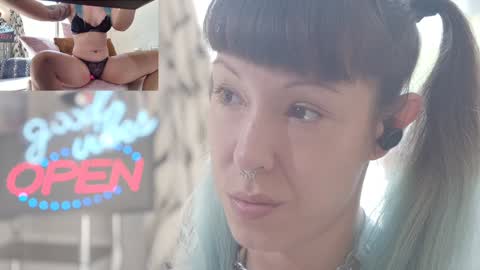 Snapshot of sofi_mora chatting on 18, 10, 2025 Sofi Mora online show from 18, 10, 2025