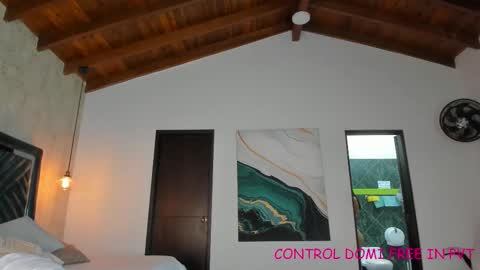 Snapshot of sofi_moreno chatting on 15, 11, 2025 Sofi online show from 15, 11, 2025