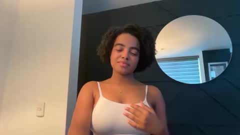 Snapshot of sofi_z chatting on 8, 4, 2026 Sofi online show from 8, 4, 2026