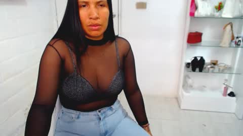 Snapshot of sofia13vene chatting on 12, 10, 2025 sofia vene  online show from 12, 10, 2025
