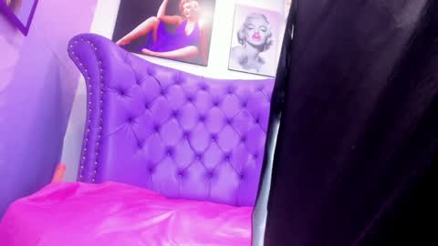 Snapshot of sofia_dias chatting on 18, 4, 2026 sofia_dias online show from 18, 4, 2026