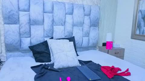 sofia gutierrez   online show from 8, 11, 2025