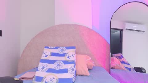 Snapshot of sofia_martinn chatting on 25, 11, 2025 Sofia online show from 25, 11, 2025