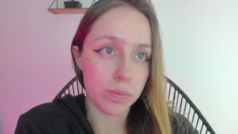     online show from 21, 12, 2024