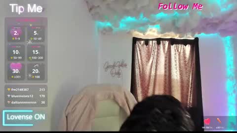 Snapshot of sofia_thomson_t chatting on 9, 2, 2025 Sofia Thomson online show from 9, 2, 2025