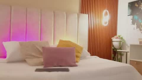 Snapshot of sofiaa_cortes chatting on 24, 6, 2026 Sofi online show from 24, 6, 2026