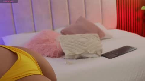 Snapshot of sofiaa_cortes chatting on 4, 8, 2026 Sofi online show from 4, 8, 2026
