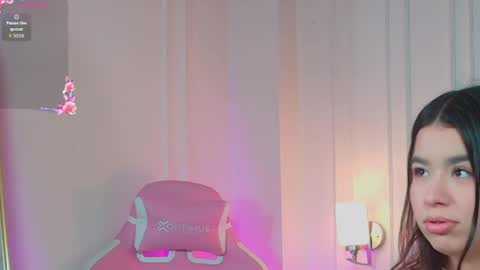 Snapshot of sofiabuitrago chatting on 4, 6, 2026 sofi online show from 4, 6, 2026