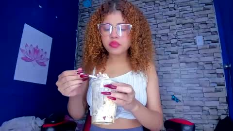 Snapshot of sofiacastillo01 chatting on 11, 2, 2025 sofiacastillo01 online show from 11, 2, 2025