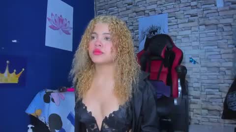Snapshot of sofiacastillo01 chatting on 20, 2, 2025 sofiacastillo01 online show from 20, 2, 2025