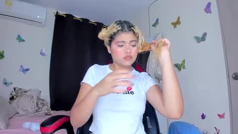 Snapshot of sofiacastillo01 chatting on 21, 9, 2025 sofiacastillo01 online show from 21, 9, 2025