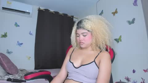 Snapshot of sofiacastillo01 chatting on 23, 9, 2025 sofiacastillo01 online show from 23, 9, 2025