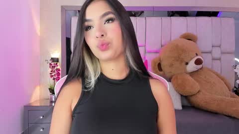 Snapshot of sofiacortez chatting on 7, 3, 2025 Sofia online show from 7, 3, 2025