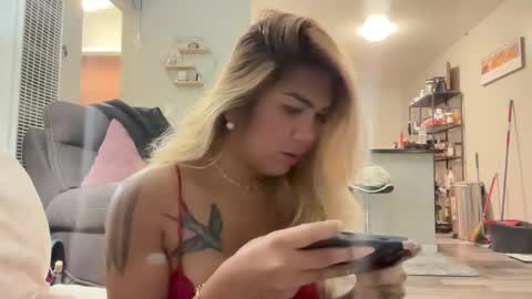 Snapshot of sofiainson23 chatting on 23, 11, 2025 MissCali online show from 23, 11, 2025
