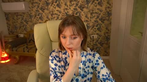 Snapshot of sofialuxuryy chatting on 4, 4, 2026 SofiaLuxuryy online show from 4, 4, 2026