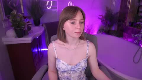 Snapshot of sofialuxuryy chatting on 19, 4, 2026 SofiaLuxuryy online show from 19, 4, 2026