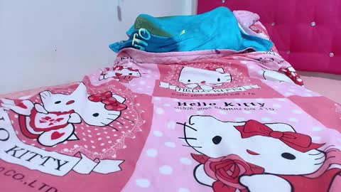 Sofiamillerrs online show from 18, 2, 2025