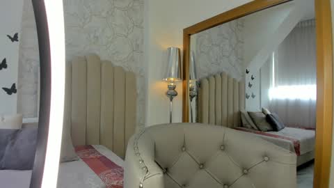 Sofia  online show from 3, 2, 2025