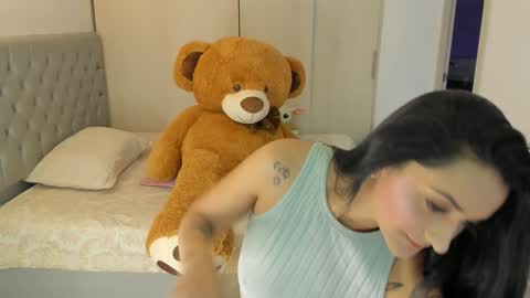 Snapshot of sofiaross1 chatting on 3, 1, 2025 SOFIA independent model online show from 3, 1, 2025