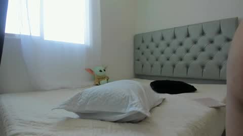 Snapshot of sofiaross1 chatting on 13, 1, 2025 SOFIA independent model online show from 13, 1, 2025