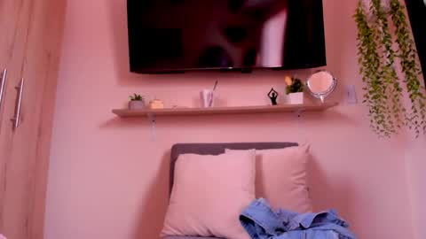 Snapshot of sofiavelez01 chatting on 27, 4, 2026 sofiavelez01 online show from 27, 4, 2026