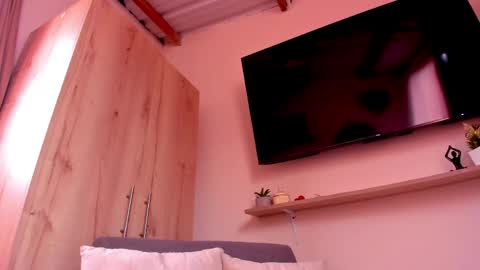 Snapshot of sofiavelez01 chatting on 18, 5, 2026 sofiavelez01 online show from 18, 5, 2026