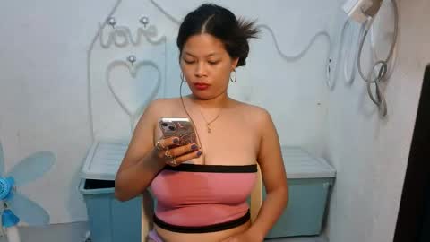 sofie_loorexx online show from 11, 5, 2026