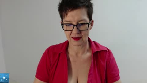 Snapshot of sofie_velvet chatting on 19, 11, 2025 Sofie Velvet online show from 19, 11, 2025
