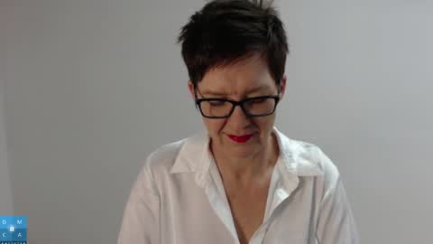 Snapshot of sofie_velvet chatting on 16, 12, 2025 Sofie Velvet online show from 16, 12, 2025