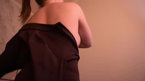 Snapshot of sofiebloom chatting on 5, 6, 2026 Sofie online show from 5, 6, 2026