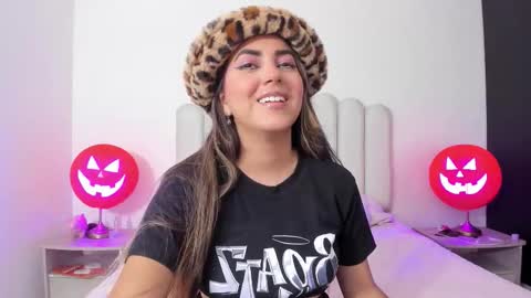 Snapshot of sofiebunnie chatting on 31, 10, 2025 sofiebunnie online show from 31, 10, 2025