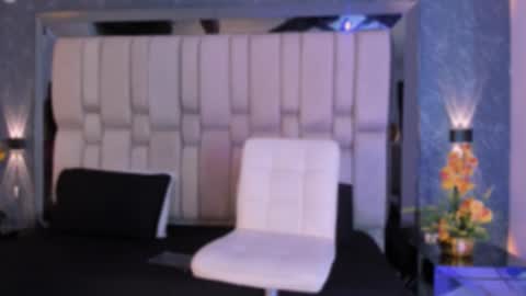 Snapshot of sofiewild_ chatting on 19, 11, 2025 sofie online show from 19, 11, 2025