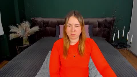 Snapshot of sofii_darling chatting on 3, 2, 2026 sofii_darling online show from 3, 2, 2026