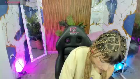 Snapshot of sofii_tay chatting on 21, 5, 2026 Sofii online show from 21, 5, 2026