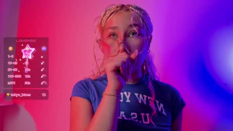 Snapshot of sofii_uwu_ chatting on 28, 12, 2024 Sofii online show from 28, 12, 2024