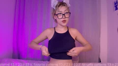 Snapshot of sofii_uwu_ chatting on 3, 11, 2025 Sofii online show from 3, 11, 2025