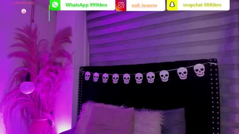 Snapshot of sofiia_rubb chatting on 18, 10, 2025 Sofia online show from 18, 10, 2025