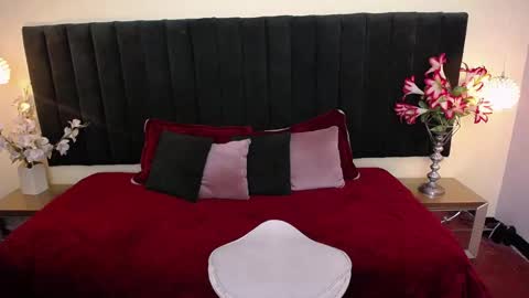 Cam and Amy online show from 17, 11, 2025